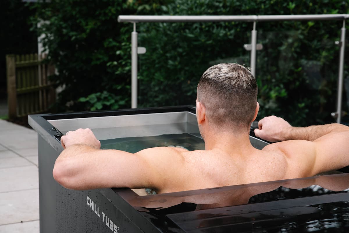 Gareth Davies using a Chill Tub cold plunge.